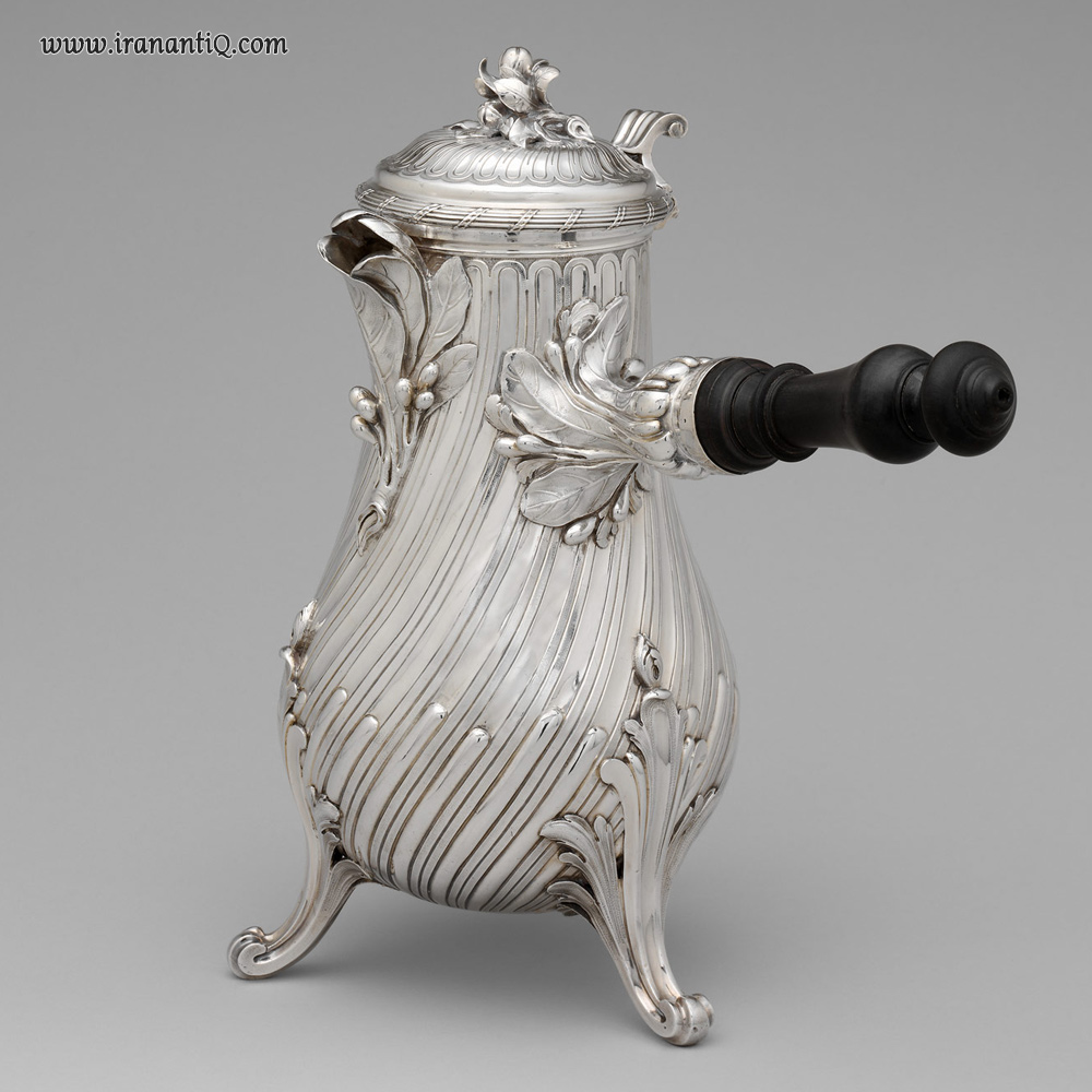ظرف برای دم کردن قهوه ، از جنس نقره ، پاریس ، 1757 میلادی ، محل نگهداری : موزه متروپولیتن