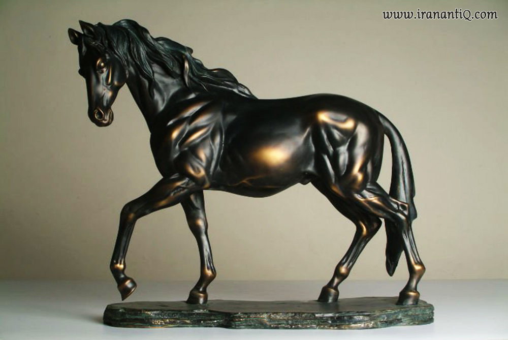 مجسمه اسب از جنس برنز