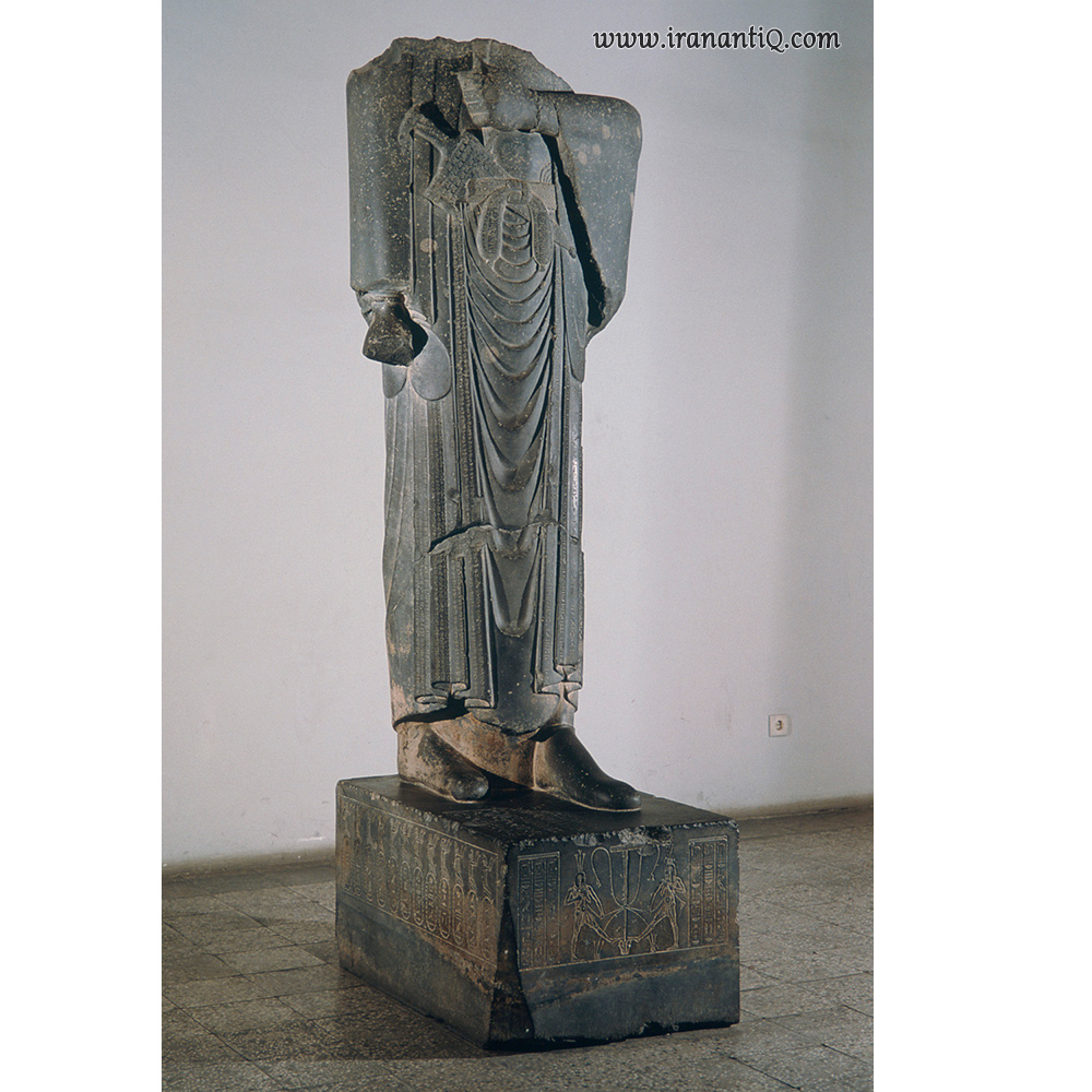 مجسمه داریوش اول - سنگ - موزه ایران باستان ، تهران