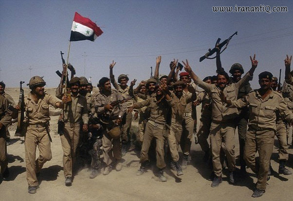 عکسی از پیروزی سربازان عراقی در کویت