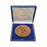 مدال یادبود وزارت فرهنگ و شورای آموزشگاههای کشور (با جعبه فابریک) - AU - محمدرضا شاه