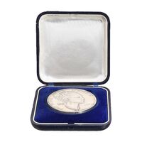 مدال یادبود فرح پهلوی FAO - با جعبه فابریک - AU - محمدرضا شاه