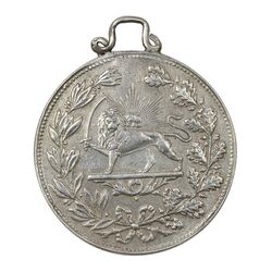 مدال نقره شیردل 1317 - EF45 - مظفرالدین شاه