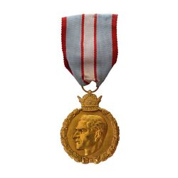 مدال یادبود 28 مرداد 1332 (با روبان و جعبه) - AU - محمدرضا شاه