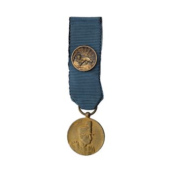 مدال یادگار تاجگذاری 1305 (با روبان فابریک) - شب - UNC - رضا شاه