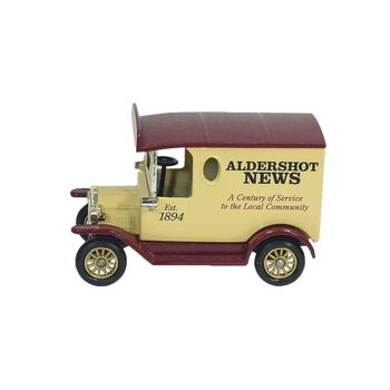 ماشین اسباب بازی آنتیک طرح تبلیغاتی aldershot news - کد 055964