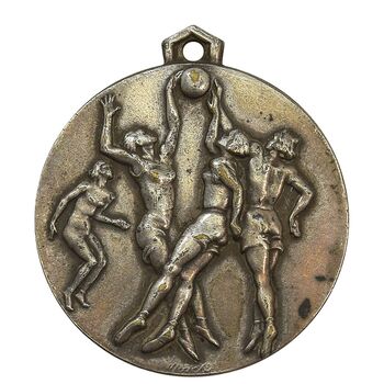 مدال آویز ورزشی نقره بسکتبال دختران - EF45 - محمد رضا شاه