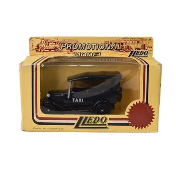 ماشین اسباب بازی آنتیک طرح taxi - کد 023652