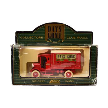 ماشین اسباب بازی آنتیک طرح تبلیغاتی collectors club - کد 023557