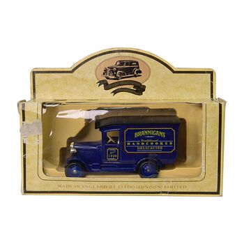 ماشین اسباب بازی آنتیک طرح تبلیغاتی brannigans - کد 023572