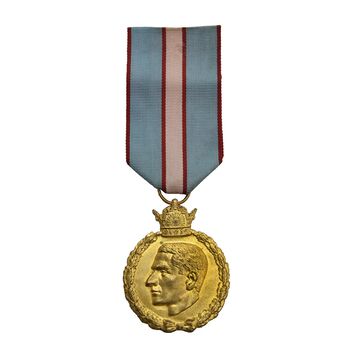 مدال یادبود 28 مرداد 1332 (با روبان) - AU - محمدرضا شاه