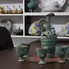 پارچ و لیوان سفالی پتینه مشبک در چیدمان
