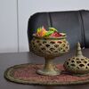 جاشکلاتی مشبک سفالی پتینه پایه دار در چیدمان