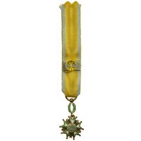 نشان تاج 1332 (شب) - UNC - احمد شاه