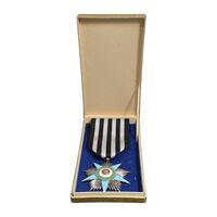 نشان افتخار درجه 3 (با جعبه فابریک) - AU - محمدرضا شاه