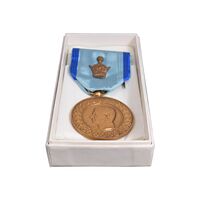 مدال یادبود آویزی بیست و پنجمین سده (روز) - با جعبه فابریک - UNC - محمد رضا شاه