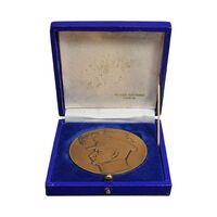 مدال صدمین سالگرد زادروز رضاشاه 2536 (با جعبه فابریک) - AU - محمد رضا شاه