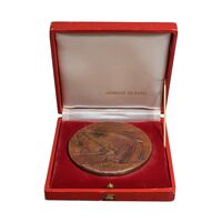 مدال برنز یادبود گشایش سد شاه عباس کبیر 1349 (با جعبه) - EF - محمد رضا شاه