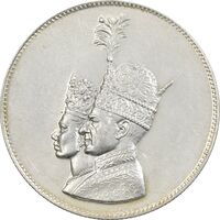 مدال یادبود نقره جشن تاجگذاری 1346 - UNC - محمد رضا شاه