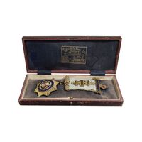 نشان برنز افتخار ماسونی 1945 - روبان و جعبه فابریک - AU - انگلستان