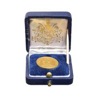 مدال طلا یادبود گارد شاهنشاهی (با جعبه فابریک) - نوروز 2536 - PF60 - محمد رضا شاه