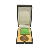 مدال برنز بپاداش خدمت (با روبان و جعبه فابریک) - UNC - رضا شاه