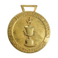 مدال یادبود مسابقات بین المللی فوتبال جوانان جام ولایتعهد ایران - AU - محمد رضا شاه