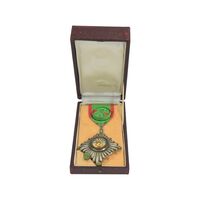 نشان همایونی درجه چهار - با جعبه و روبان فابریک - AU - رضا شاه