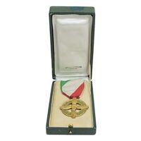 نشان آویز بزرگداشت رازی - طلایی - با جعبه فابریک - UNC - محمد رضا شاه