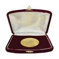 مدال برنز یادبود فدراسیون ورزشهای ناشنوایان ایران - با جعبه فابریک - UNC - محمد رضا شاه