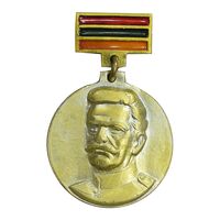 نشان ژنرال آندرانیک اوزانیان با پرچم ارمنستان - EF - ارمنستان