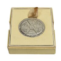 مدال نقره انقلاب سفید 1346 - با جعبه فابریک - AU - محمد رضا شاه