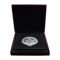 مدال نقره یادبود مشتری برتر بانک ملت 1389 - با جعبه فابریک - AU - جمهوری اسلامی