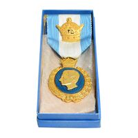 نشان بیست و پنجمین سال سلطنت - با جعبه فابریک - UNC - محمد رضا شاه