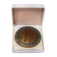 مدال یادبود بازی های آسیایی تهران 1353 (جعبه فابریک) - UNC - محمد رضا شاه