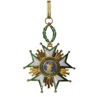 نشان تاج درجه سه 1332 - AU - احمد شاه