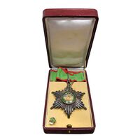 نشان همایونی درجه سه (با جعبه و روبان فابریک) - UNC - رضا شاه