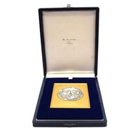 لوح یادبود جام جهانی کشتی 1973 - محمد رضا شاه