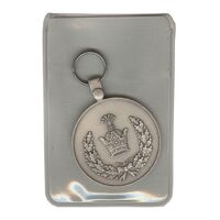 مدال نقره خدمت (دو رو تاج) - ضرب SPORRONG (با کاور فابریک) - UNC - رضا شاه