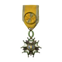 نشان تاج درجه چهار 1332 (روبان فابریک) - EF45 - احمد شاه