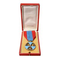 نشان لیاقت درجه 3 (روز) ضرب فرانسه با جعبه فابریک - EF45 - محمد رضا شاه