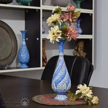 گلدان میناکاری طرح اسلیمی و ختایی - 30 سانتی در چیدمان