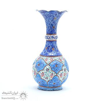 گلدان میناکاری طرح اسلیمی و ختایی - 15 سانتی گلدان میناکاری طرح اسلیمی و ختایی - 15 سانتی