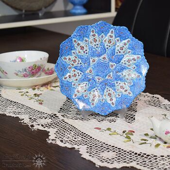 بشقاب میناکاری طرح اسلیمی و ختایی - 20 سانتی در چیدمان