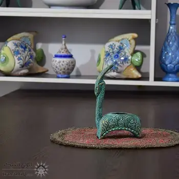 جاشمعی سفالی پتینه مدل بز در چیدمان
