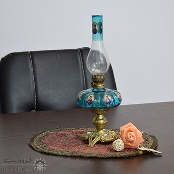 چراغ گردسوز طرح ناصرالدین شاه - 35 سانتی در چیدمان