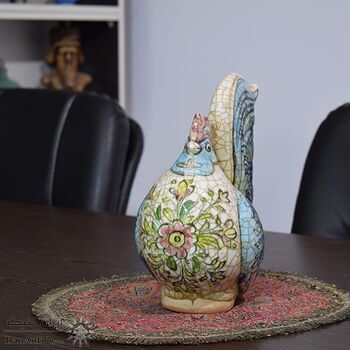 مجسمه خروس سفال لعابی در چیدمان