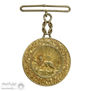 مدال نقره بپاداش خدمت (آب طلا) - AU - رضا شاه