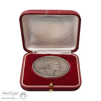 مدال یادبود فرح پهلوی FAO (با جعبه) - UNC - محمدرضا شاه