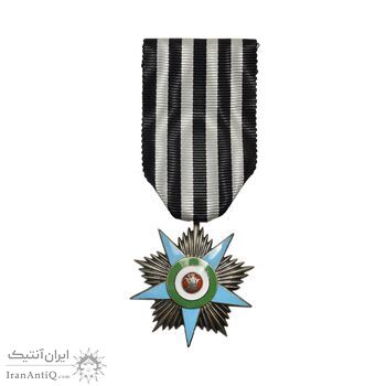 نشان افتخار درجه 3 (با جعبه فابریک) - AU - محمدرضا شاه